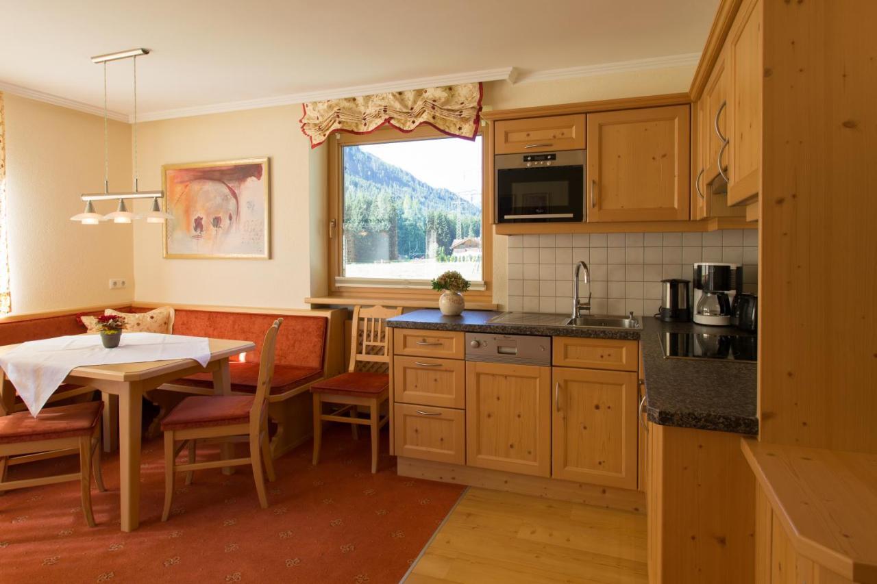 Landhaus Zauser Sankt Anton am Arlberg Exterior foto